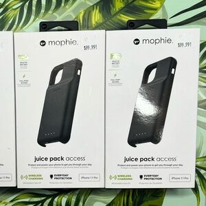 Mophie juice pack case for iPhone 11 Pro